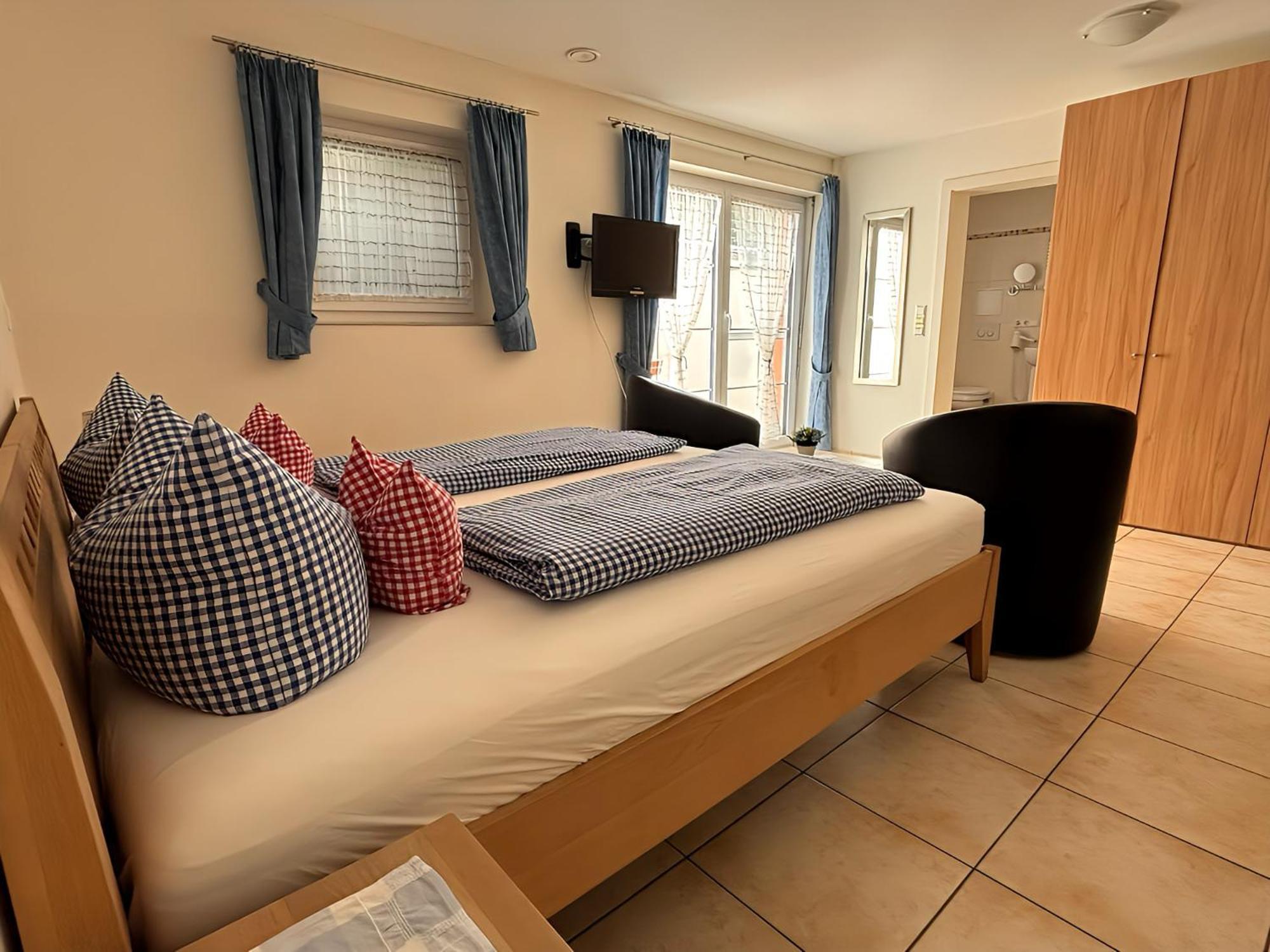 Hotel-Gasthof Adler Lindau  Room photo